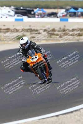 media/Oct-12-2025-CRA (Sun) [[e621380112]]/Races/Race 10/